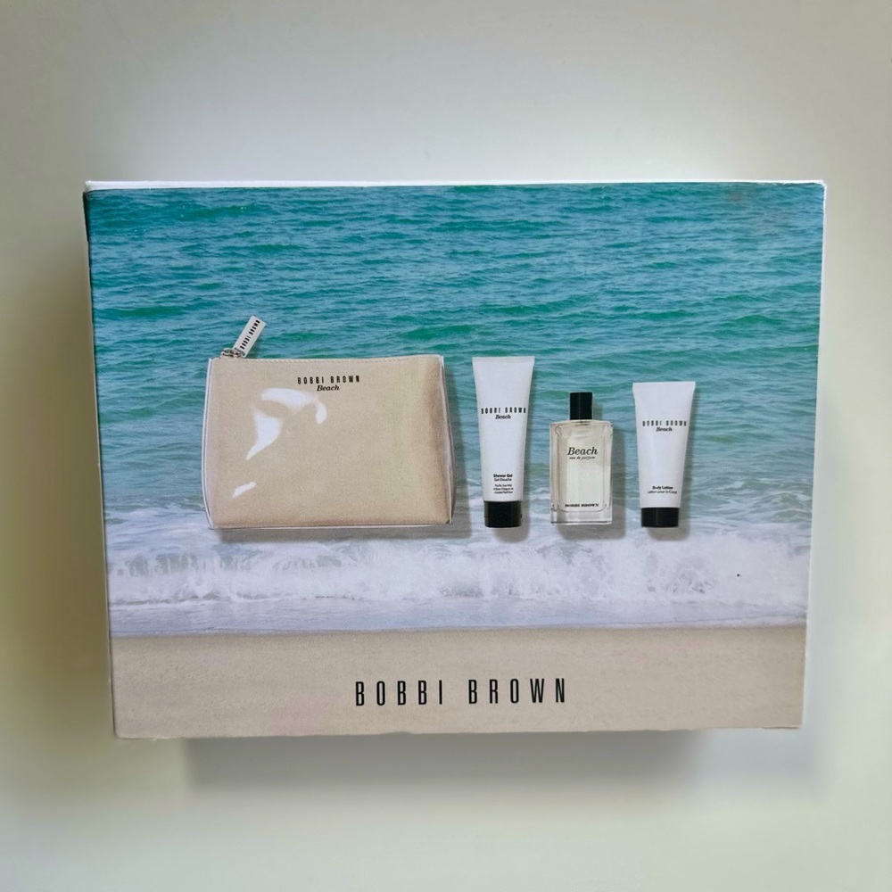 Luxe Bobbi Brown Escape Beach Set In a Chic Clean Cream Color Pouch- New in Box